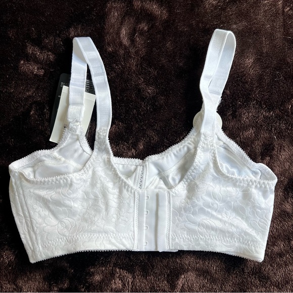 NWT BALI Bras (2) - Picture 4 of 5